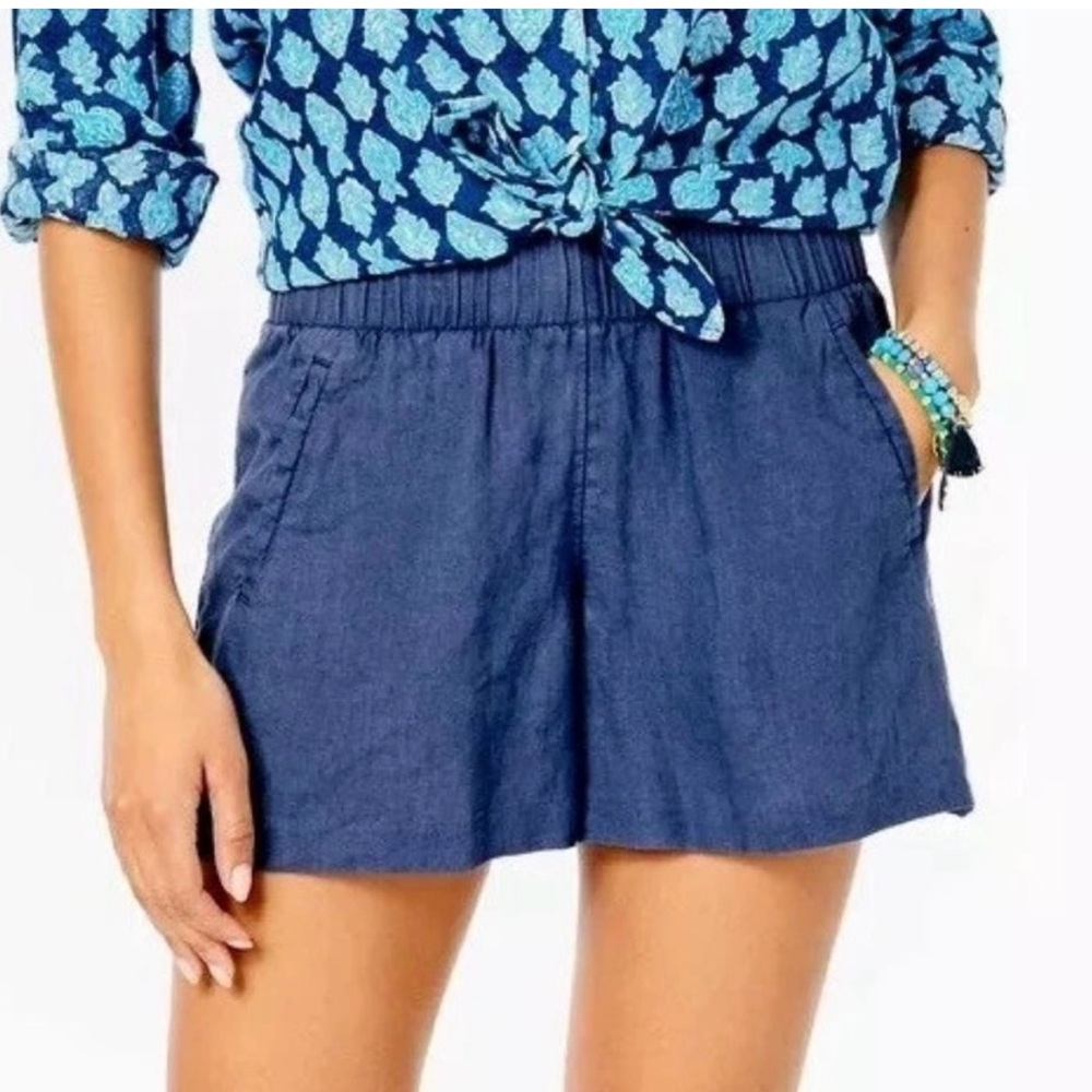 Lilly Pulitzer Lilo shorts Navy size large